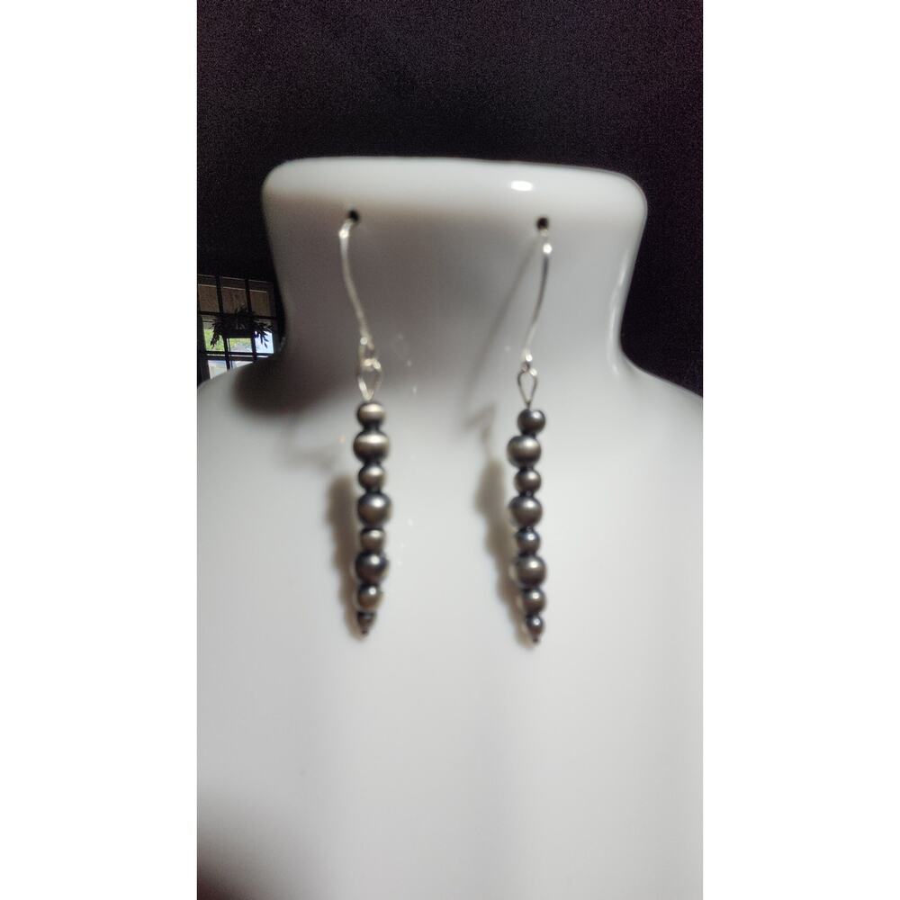 Artisan 925 Navajo Pearls Drop Dangle Earrings - Picture 2 of 2